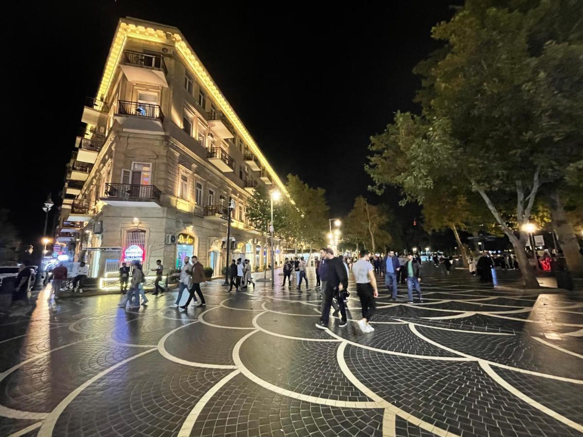 Fountain Square-Balconies In Old Town Baku Exterior foto